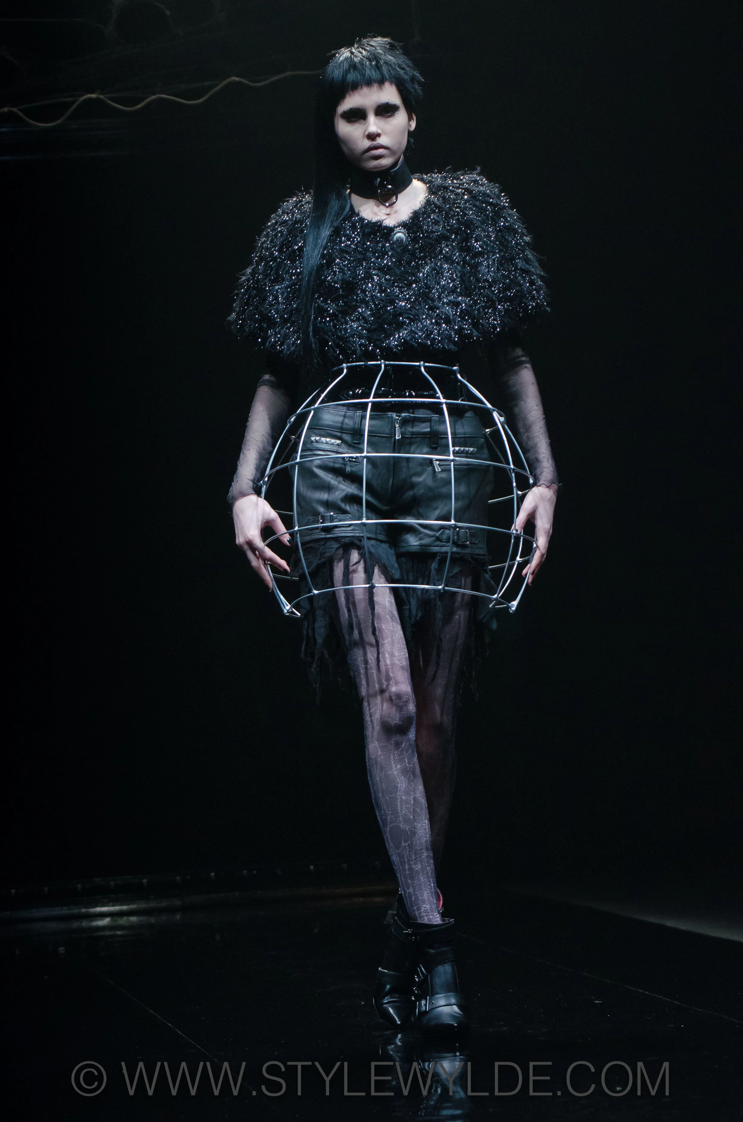 Tokyo: Alice Auaa Fall 2013 — Style Wylde Magazine - International Tokyo: Alice Auaa Fall 2013 — Style Wylde Magazine - International